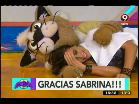 Sabrina Ravelli juega a la