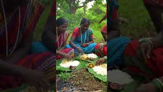 Aadiwasi Traditional Food Tribal Women Cooking & Eating On Banana Leaves Village Lifestyle