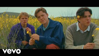 New Hope Club - Girl Who Does Both