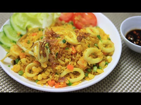 Bí Quyết Làm Cơm Chiên Hải Sản Giòn Ngon Như Nhà Hàng Không bị Khô Cứng