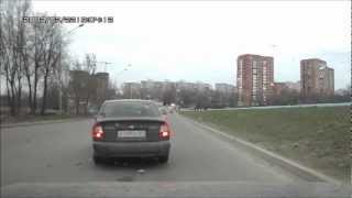 Видео ДТП Ростов-На-Дону ул. Бодрая 22.03.2013 от й Уфимесс, Бодрая улица, Ростов-на-Дону, Россия