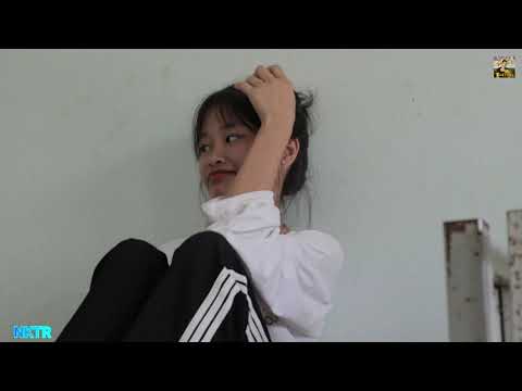 HỌC SINH LÀO LƯỜI HỌC MÀ CHƠI SANG