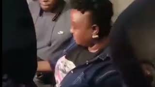Tension Et Nervosité Autour De La Résidence De Issa Tchiroma Le Cameroun Retient Son Souffle
