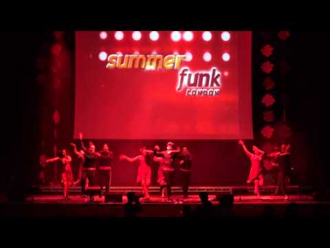 Haal Kaisa Hai Janab Ka - Shiamak Summer Funk - London 2014