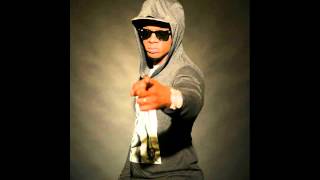 Watch Papoose Pound Cake freestyle video