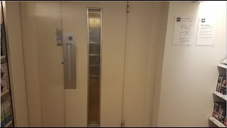 Aufzug Schindler Kaufhaus Manor Viale Stazione 5, 6500 Bellinzona, Schweiz