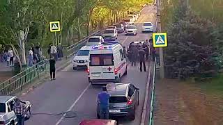 Видео ДТП (сбиты пешеходы г. Волжский) ул. 40 лет Победы 58, школа №36 05-09-2019 18-45 от Телеканал ВОЛЖСКИЙ ПЛЮС от POWERNET, улица 40 лет Победы, Волжский, Россия