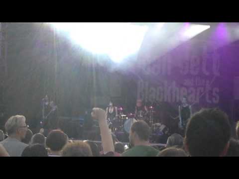 "Do You Wanna Touch?" Joan Jett and the Blackhearts at PNE Vancouver August 17, 2014