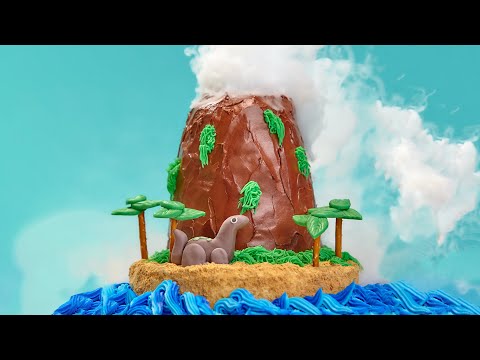 VIDEO : how to make a volcano cake - nerdy nummies - today i made a volcanotoday i made a volcanocakeusing dry ice! i really enjoy making nerdy themed goodies and decorating them. i'm not a pro, but i ...