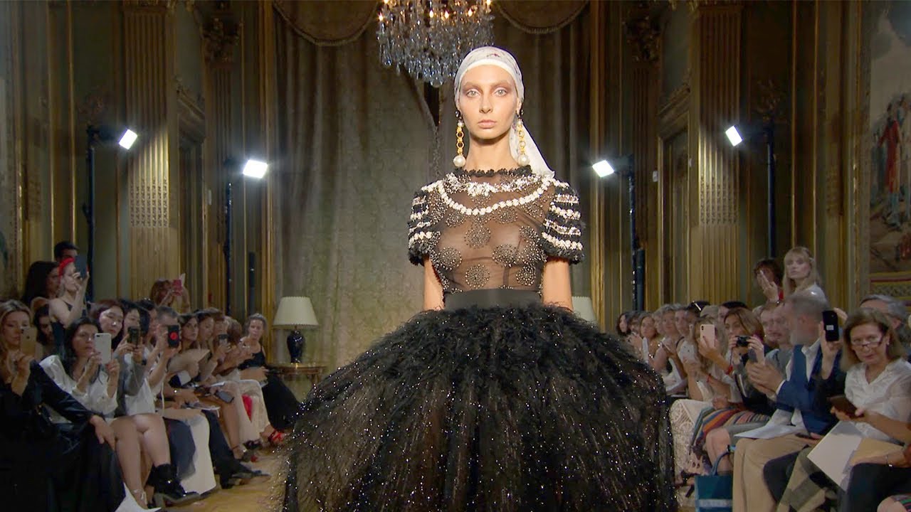 Yolancris | Haute Couture Fall Winter 2019/2020 | Full Show