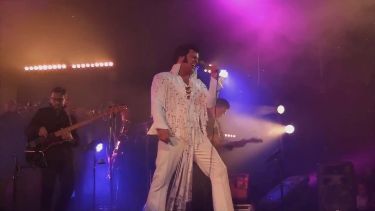 SHOW ELVIS