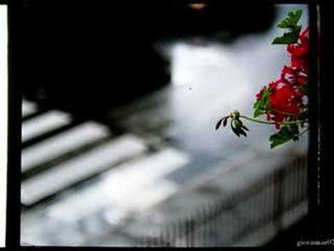 Quanno Chiove (New Version) Video