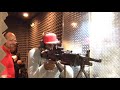 LeBron James shoot M249 SAW Belt-Fed Machine Gun