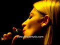 Alexia Vassiliou - Autumn Leaves (Live at Theatraki 1995)