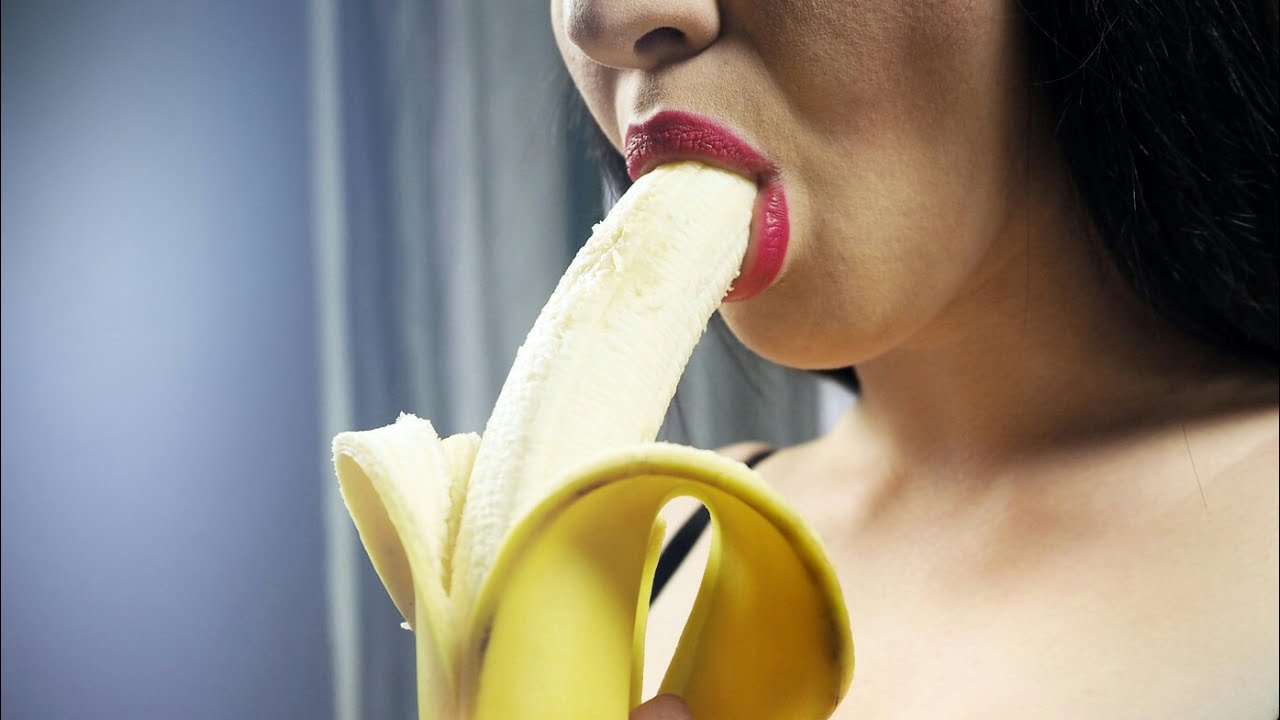 Pornstar with banana pic