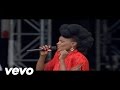 Never Forget You (Live at V Festival, 2009)