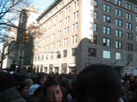 mark teixeira wallpaper yankees. Crowd at New York Yankees Tinkertape Parade