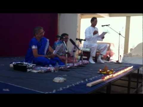 Athashri Hadapsar Diwali Pahat : Aamachya ghari an tumchya ghari...