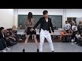 Cô giáo và nam sinh nhảy sexy rồi hôn nhau trước lớp học