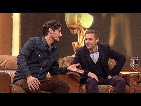 Gloria! Klaas singt Blue Suede Shoes bei TV total Gloria! Klaas singt Blue Suede Shoes bei TV total klip izle