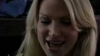 Munimeter - Cbs Showbuzz Savanna Samson - Fashion On Wheels