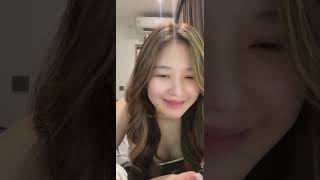 Live Khern Cantik Keliatan Putih Mulus