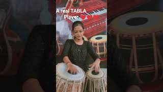 She Play Tablas With Perfect Timing