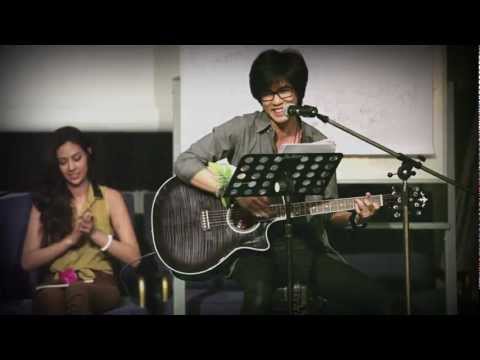 รักหนักแน่น - เบิร์ด ธงไชย (Tan mini concert) thumb