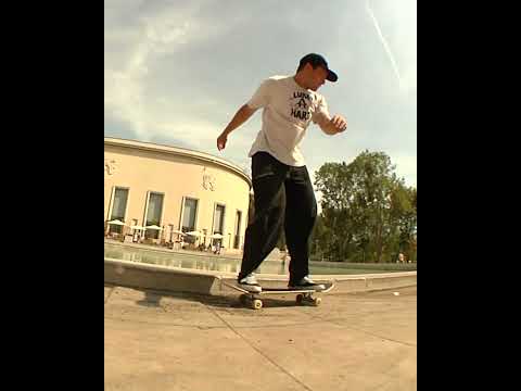 Jesse line in Paris from his recent part  #pizzaskateboards #skateboarding