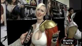 Vegas PG (Cosplay Model) at Wizard World 2014