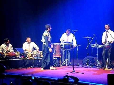 GURDAS MAAN Royal Albert Hall 230411 CHALLA & a woman with...
