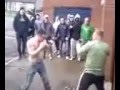 street fighter in london pub briga de rua)
