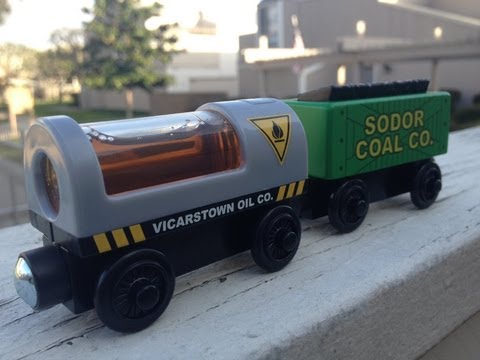2013 Thomas The Tank Engine Wooden Toy Railway - Oil &amp; Coal Cargo 2 