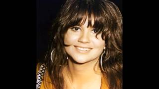 Watch Linda Ronstadt I Fall To Pieces video