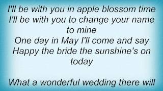 Watch Barry Manilow ill Be With You In Apple Blossom Time video