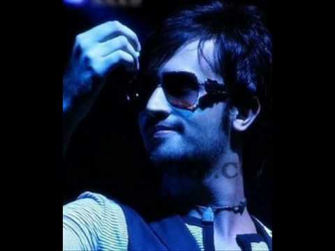 Lambi Judai -Atif Aslam (live) a Tribute to Reshma