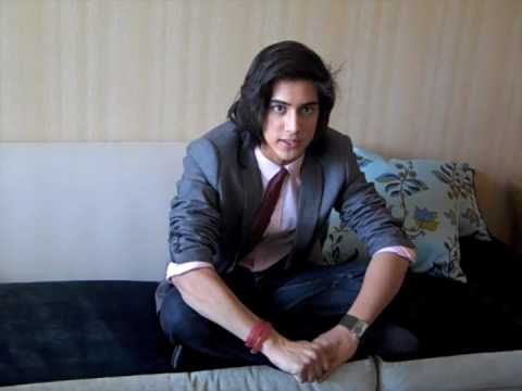 VICTORIOUS star Avan Jogia takes POPSTAR readers on an exclusive tour of 