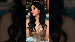 ഹടട ലകകൽ നല ഉഷ Nyla Usha Latest Hot Look
