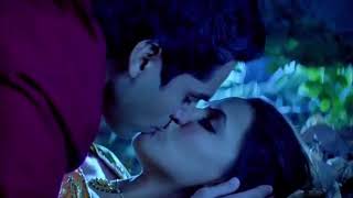 Neha Dhupia Hot Kiss Scene