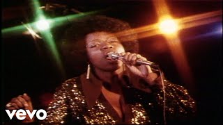Watch Gloria Gaynor Reach Out Ill Be There video
