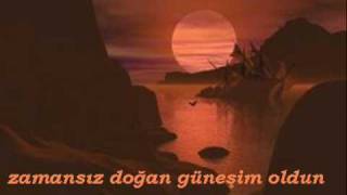 Emre Öztürk Arada Bi̇r Müzi̇k 71 Sunar Damar