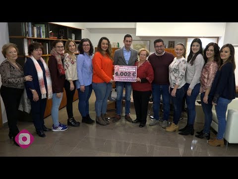 Las falleras de Mislata recaudan mรกs de 4.000 euros para la AECC