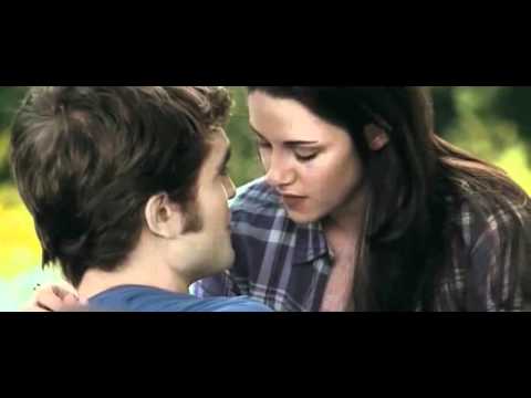 Twilight Kisses: Edward and Bella