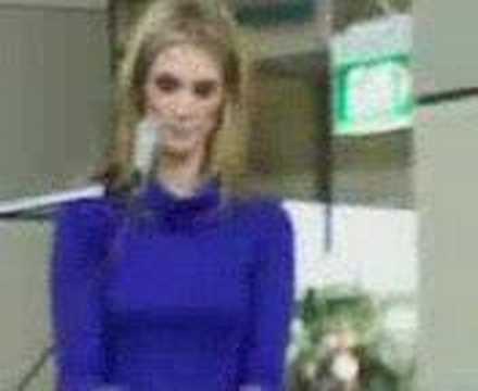 Delta Goodrem at Woolworths Sydney Australia on 24 10 2007