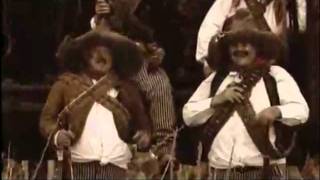 Watch Los Huracanes Del Norte La Hielera video