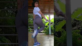 Novinha Gostosa Malhando Na Academia