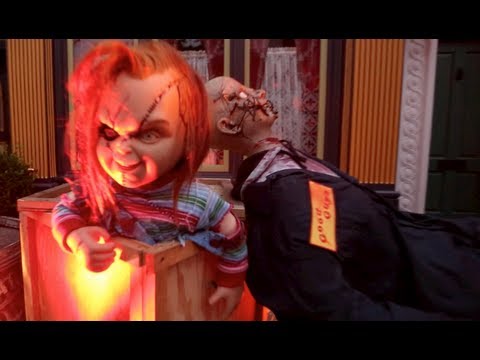 Curse of Chucky : Scare Zone (HD POV) - Halloween Horror Nights 2013 at Universal Studios, CA