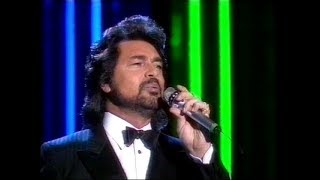 Watch Engelbert Release Me video