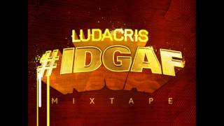 Watch Ludacris Idgaf video