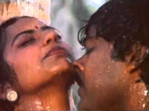 suhasini hot spicy rare navel show...
